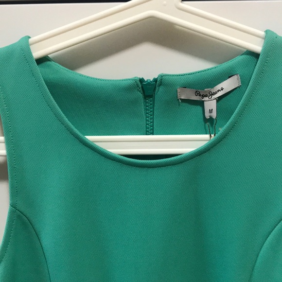 Dress M - Picture 2 of 7